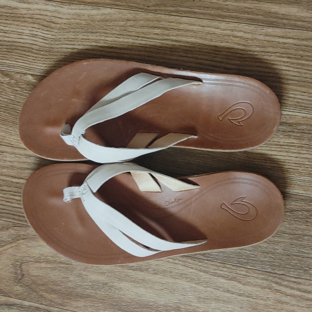 Olukai Womans Sandals 7